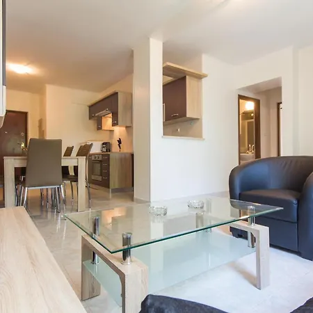 3 Bedroom In *