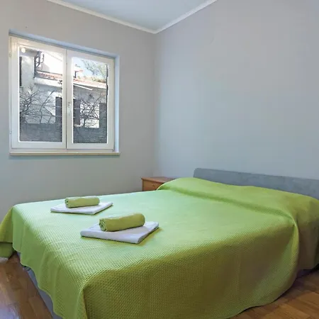 3 Bedroom In Pula