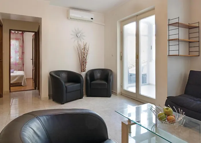 Cozy In With Wifi Apartment Pula