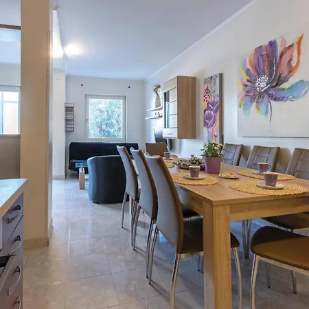 3 Bedroom In * Пула